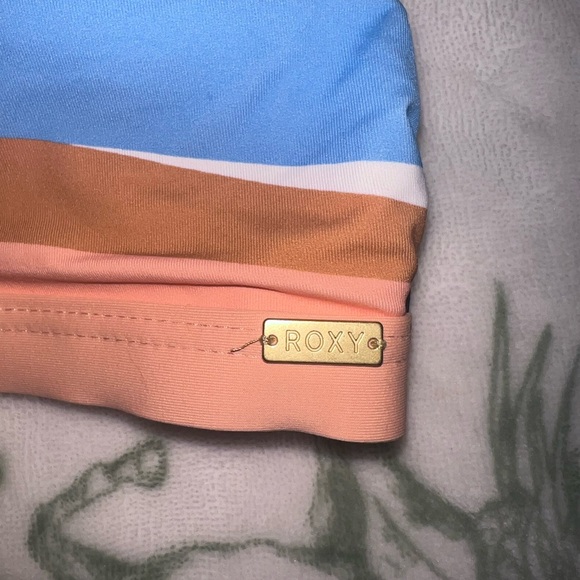 NWOT Roxy Colorblock Bikini Top - Picture 5 of 6